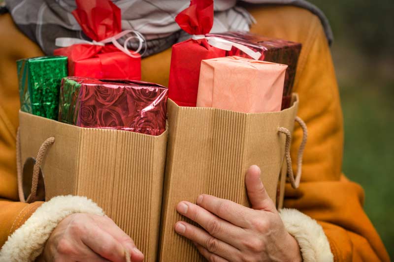 Regalos navideños para los anfitriones sin salirse del presupuesto
