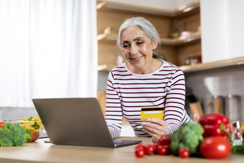How to Save Money When Online Grocery Shopping